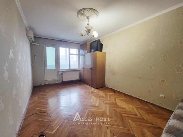 Botanica, bd. Traian, 1 cameră! Seria Varnița! De mijloc!: 2