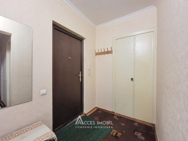 Botanica, bd. Traian, 1 cameră! Seria Varnița! De mijloc!: 8