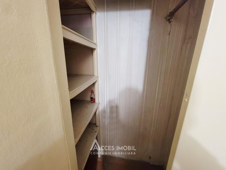 Botanica, bd. Traian, 1 cameră! Seria Varnița! De mijloc!: 10