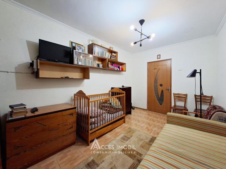 str. Gheorghe Madan, Poșta Veche, 2 camere. Seria 102! De mijloc!: 2