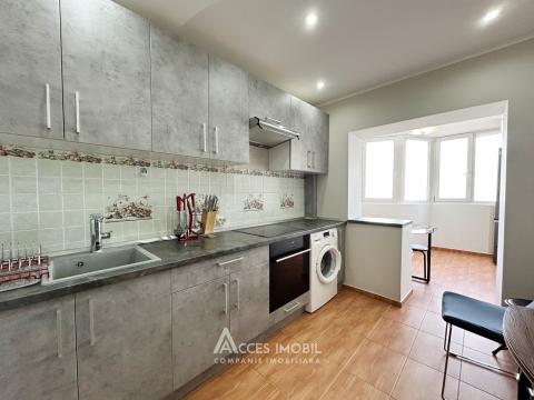 : Центр, ул. Романэ