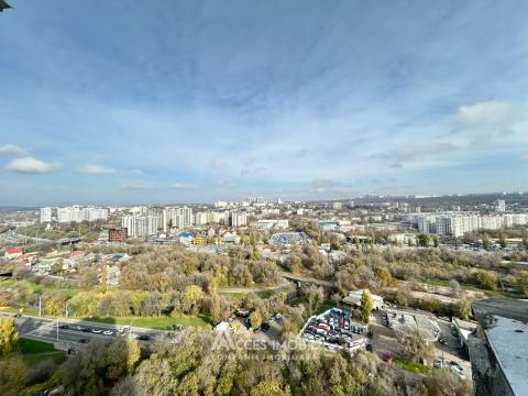 Центр, ул. Романэ, 3 комнаты! Середина!: 12