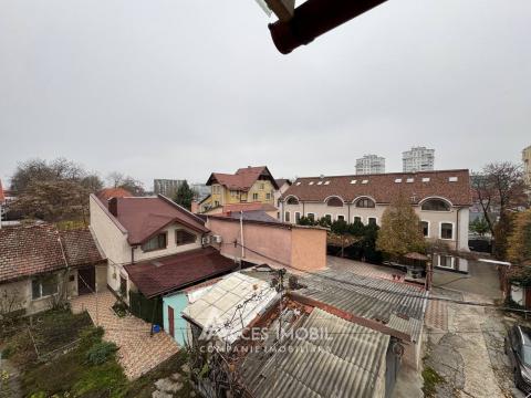 Chirie! Casă în 3 nivele! Centru, str. Alexei Șciusev 180m2! Euroreparație!: 25