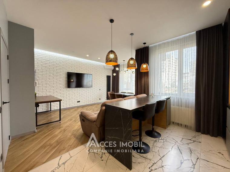 Clock Tower! Spartacus street, Rascani, 2 rooms + living. Euro Repair!: 4