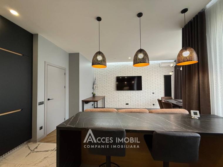 Clock Tower! Spartacus street, Rascani, 2 rooms + living. Euro Repair!: 6