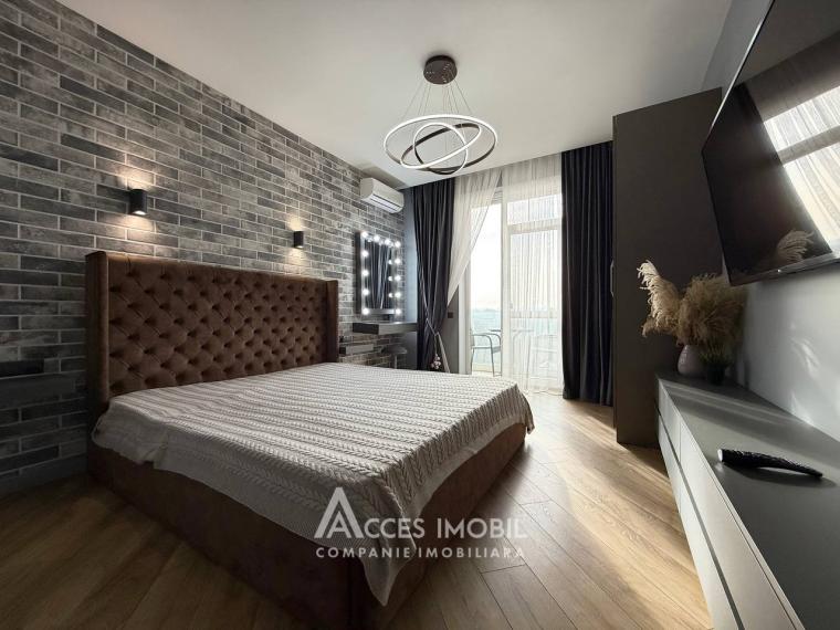 Clock Tower! Spartacus street, Rascani, 2 rooms + living. Euro Repair!: 8