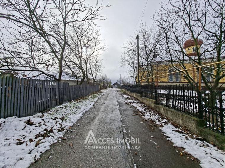 Teren pentru construcții 8.43 ari! Cruzești, str. Întemeietorul Crudu!: 0