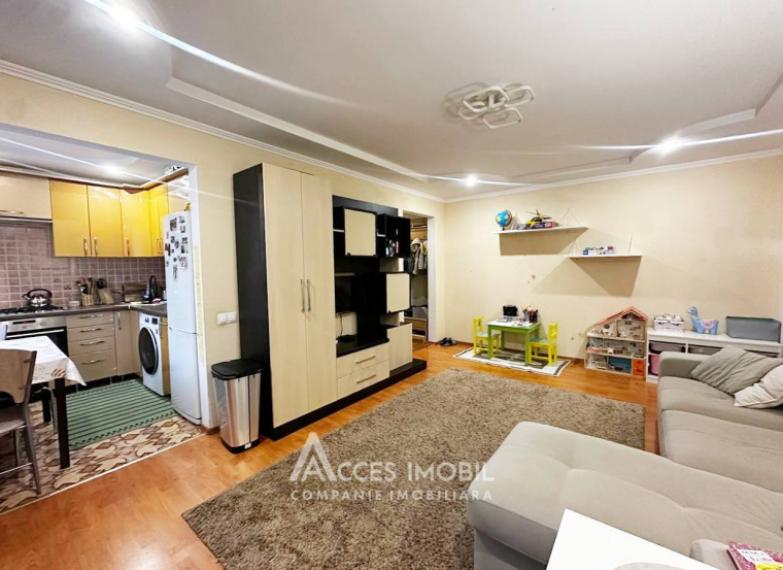 Râșcani, str. Miron Costin, 3 camere. Euroreparație! De mijloc!: 1