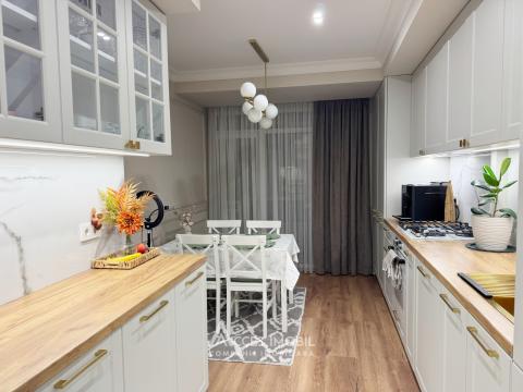 Braus! Mircea cel Batran avenue, 2 rooms + living. Euro Repair!: 2