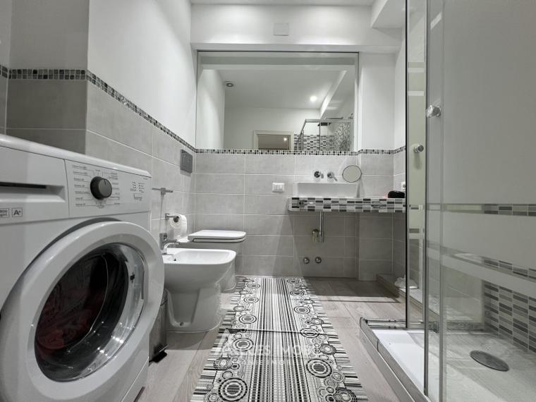 Centru, str. Albișoara, 1 cameră. Euroreparație!: 6