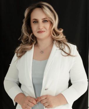 Agent imobiliar: Onica Anastasia