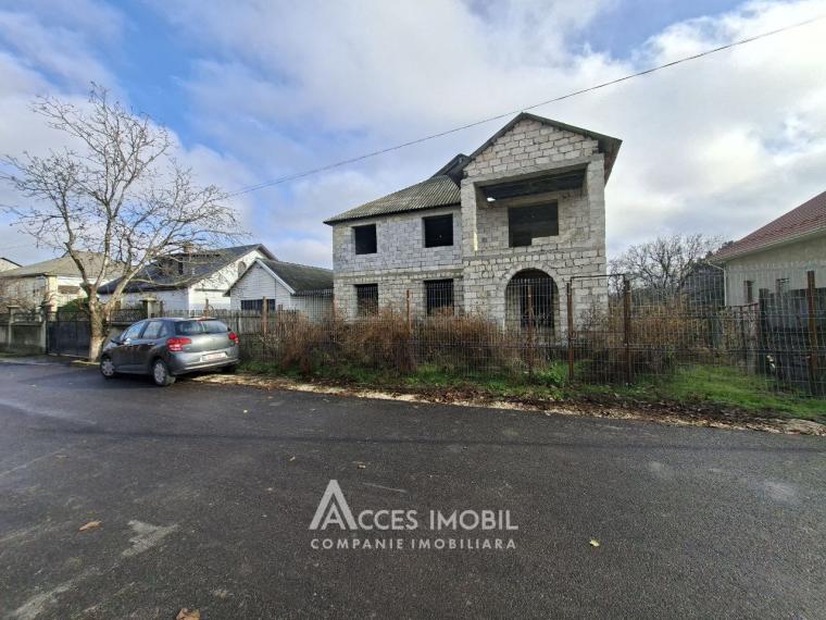 Casă în 2 niveluri! Ciorescu, str. Florilor , 179 + 6 ari! În construcție!: 0
