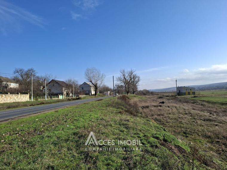Teren pentru construcții 8 ari, Hrușova, str. Ștefan cel Mare!: 0