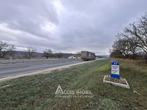 Terenuri de vânzare în Chișinău: Peresecina, M2