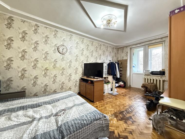 Râșcani, str. Nicolae Dimo, 1 cameră. De mijloc!: 2