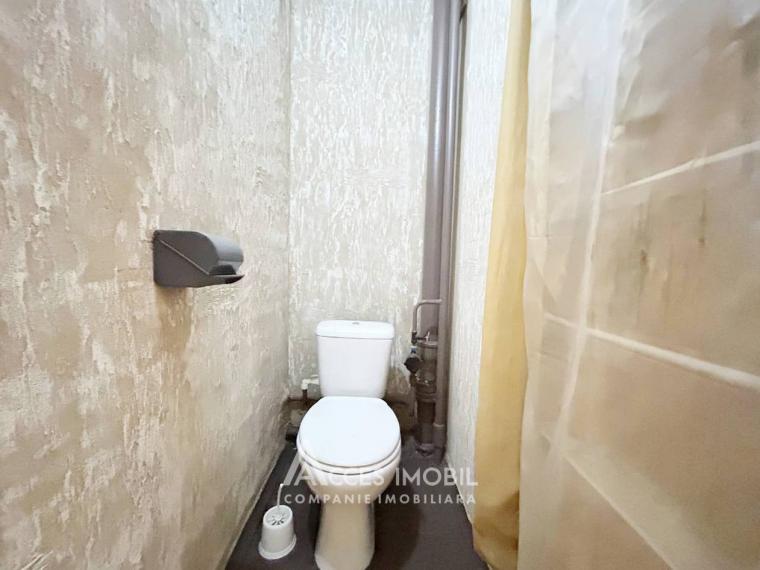 Центр, ул. Иcмаил, 1 комната! Середина дома!: 3