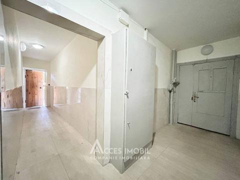 Центр, ул. Иcмаил, 1 комната! Середина дома!: 4