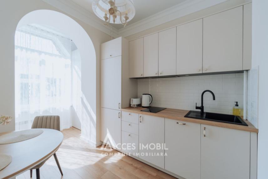 Stalinka în Centru Istoric, Bd. Mihai Viteazul, 2 Camere + Living!: 5