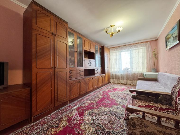 Botanica, Cuza Voda avenue, 3 rooms. Series MS!: 4