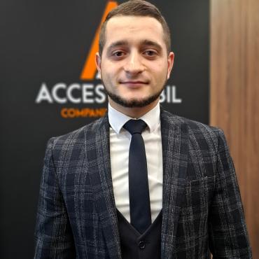 Real estate agent: Leu Cristian