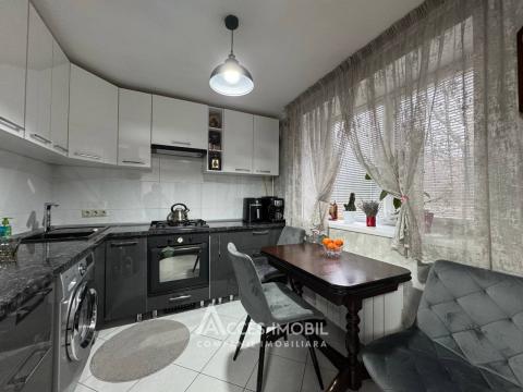 Apartamente de vânzare în Chișinău: Buiucani, bd. Alba Iulia