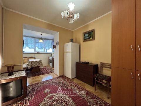 Centru, str. Albișoara, 2 camere + living. Euroreparație!: 2