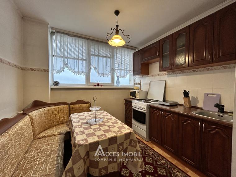 Centru, str. Albișoara, 2 camere + living. Euroreparație!: 3