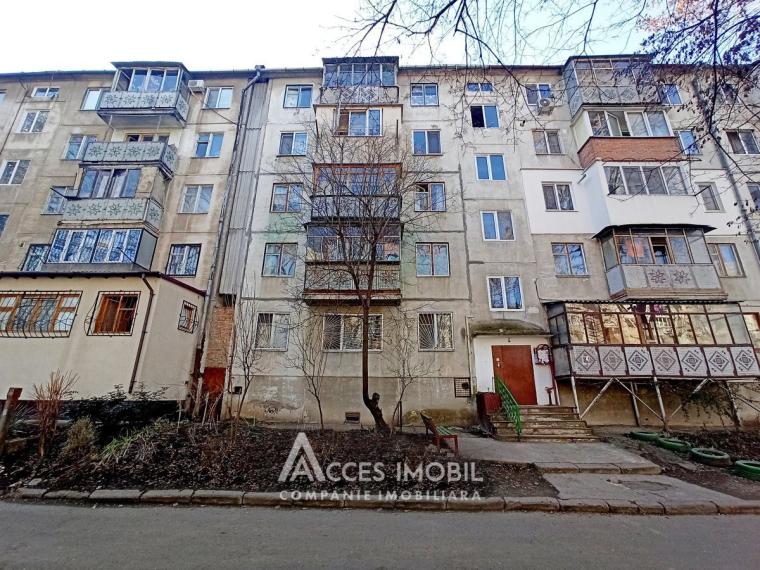 Botanica, Hristo Botev/Teilor street, 2 rooms + living! Euro repair! Middle position!: 12