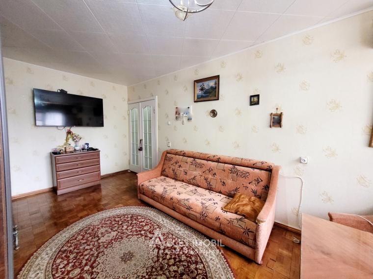 Ботаника, ул. Костюжень, 3 комнаты! Середина дома!: 3