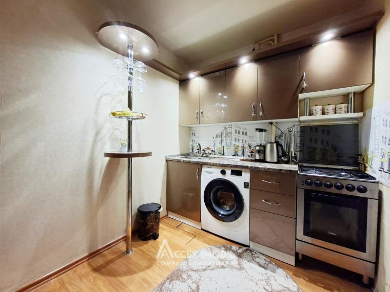 ул. Петру Заднипру, Чеканы, 1 комната. Середина Дома!: 2