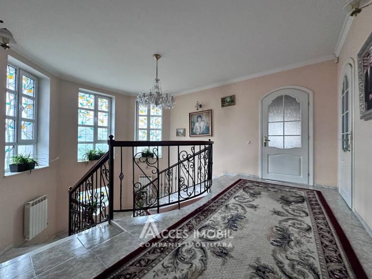 Casă în 3 nivele! str. Ioana Radu , Buiucani, 350m2 + 6 ari!: 10
