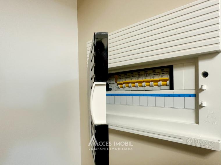 Petru Zadnipru street, Ciocana, 2 rooms + living. Euro Repair!: 12