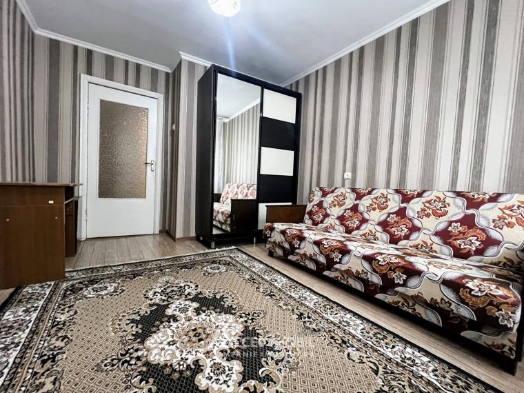 Poșta Veche, str. Ceucari, 3 camere. Seria 102! De mijloc! Autonomă!: 5