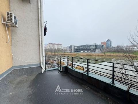 Centru, str. Albișoara, 2 camere + living. Euroreparație! Terasă 10 m2!: 16