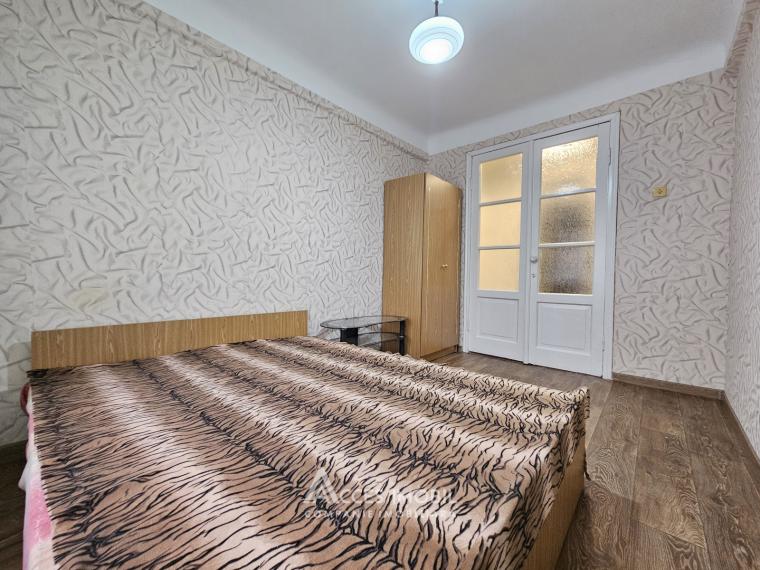 Telecentru, str. Gh. Asachi, 2 camere. Euroreparație!: 4