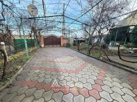 Casă în 2 nivele! Buiucani, str. V. Belinski, 215m2 + 4 ari!: 2