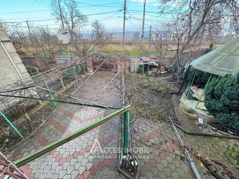Casă în 2 nivele! Buiucani, str. V. Belinski, 215m2 + 4 ari!: 4