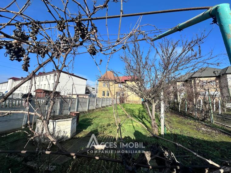 Casă în 2 niveluri! Cojușna, str. Mihai Viteazul, 130m2 + 10 ari!: 0
