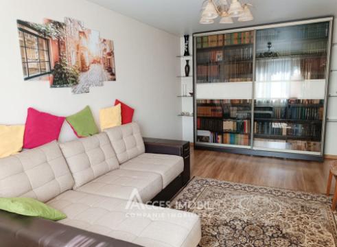 : Riscani, Miron Costin street