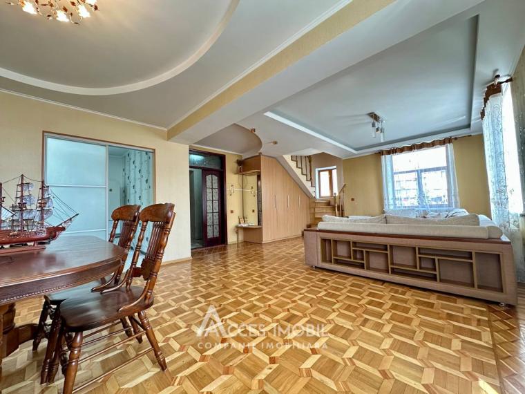 Casă în 3 niveluri! str. Hotin, Poșta Veche, 190m2+ 3 ari! Euroreparație!: 2