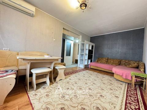 For Rent! Buiucani, Paris street, 1 room + living!: 1