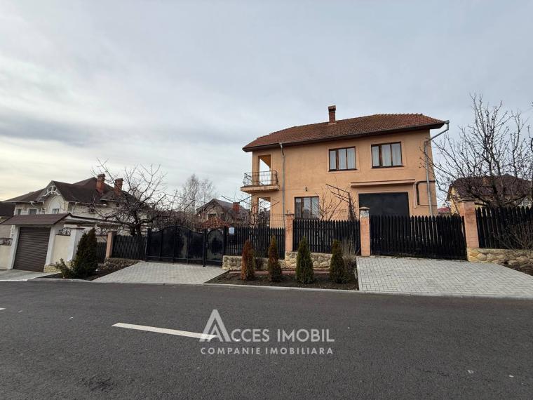 Casă în 2 nivele! Stăuceni, str. Tineretului, 220m2 + 8 ari. Euroreparație!: 0