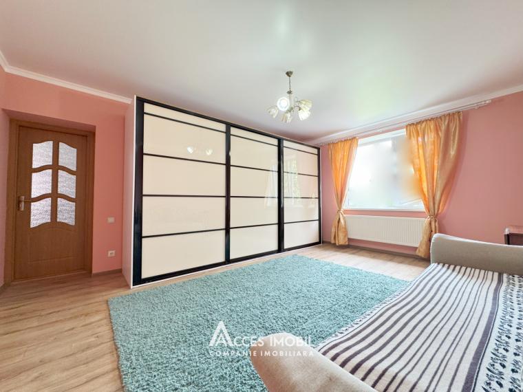 Casă în 2 nivele! Ciorescu, str. Mugurel, 5 camere + living.: 5
