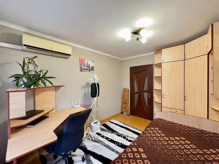 Botanica, Cuza Voda avenue, 2 rooms. Middle position! Euro repair!: 1