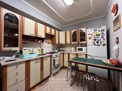 Buiucani, str. Sucevița, 3 camere. Localizare de Mijloc!: 1