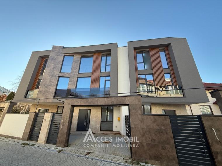3 levels TownHouse! Rascani, Spartacus street. White Version!: 0