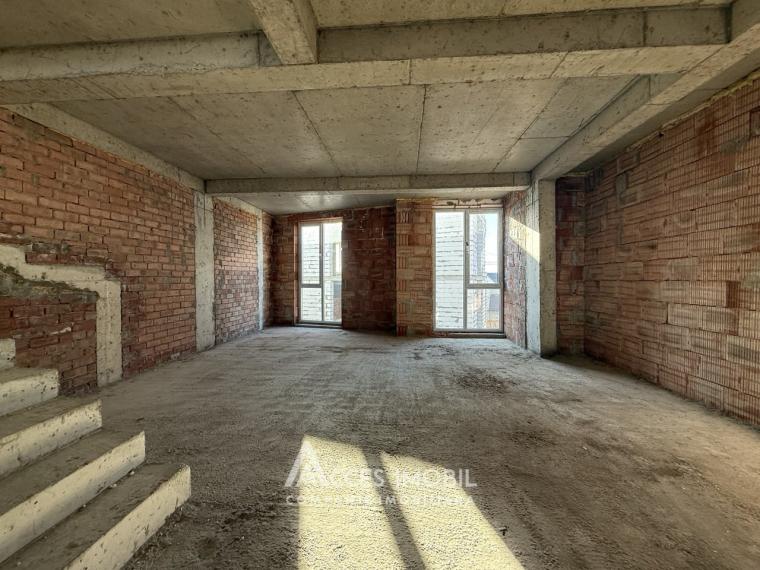 3 levels TownHouse! Rascani, Spartacus street. White Version!: 2