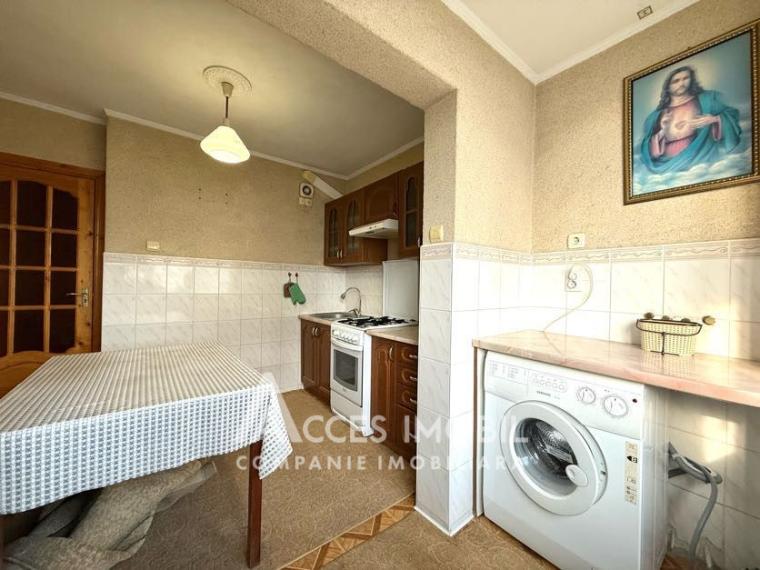 Chirie! str. Calea Orheiului, Poșta Veche, 1 cameră! De mijloc!: 5