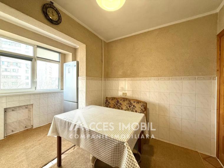 Chirie! str. Calea Orheiului, Poșta Veche, 1 cameră! De mijloc!: 6