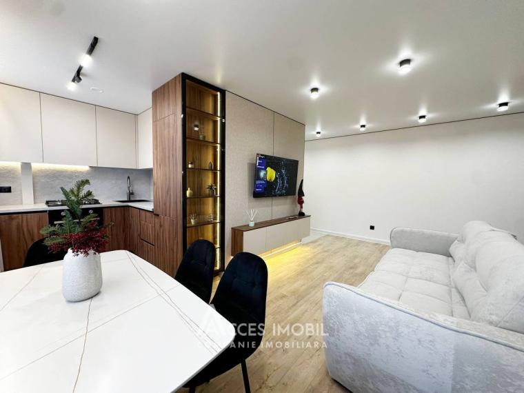 Центр, ул. Г. Кошбук, 2 комнаты + гостиная. Евроремонт!: 1